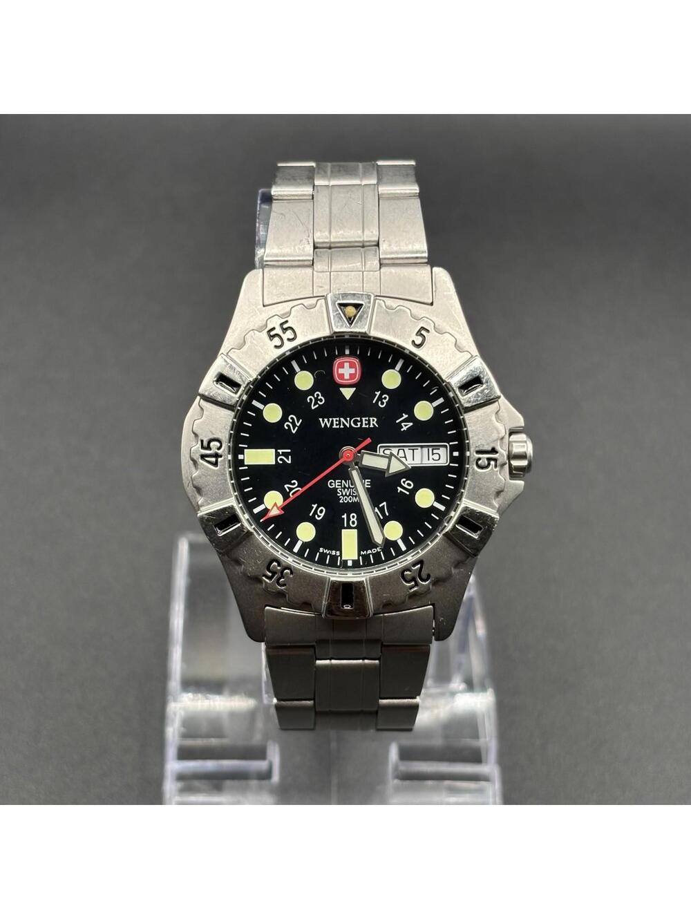 Wenger "Genuine" Swiss 200m Black Dial Day/Date 39mm Watch 096.0674 Runs